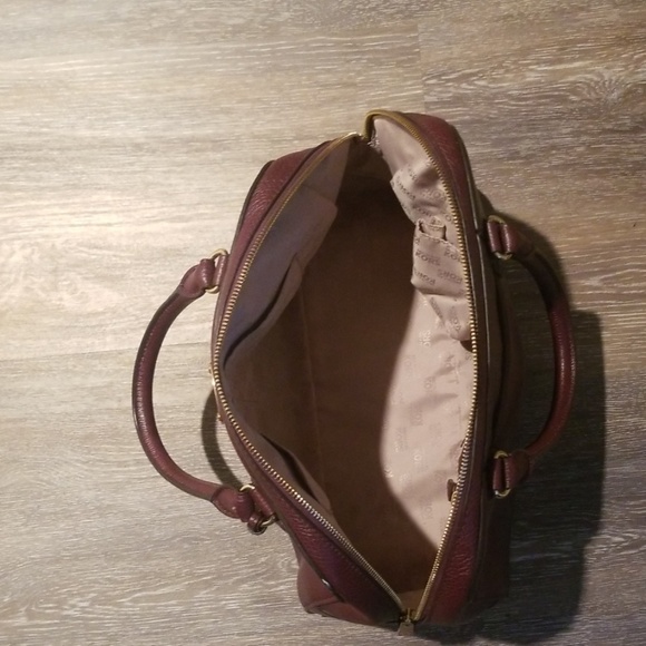 Purse - Picture 2 of 2